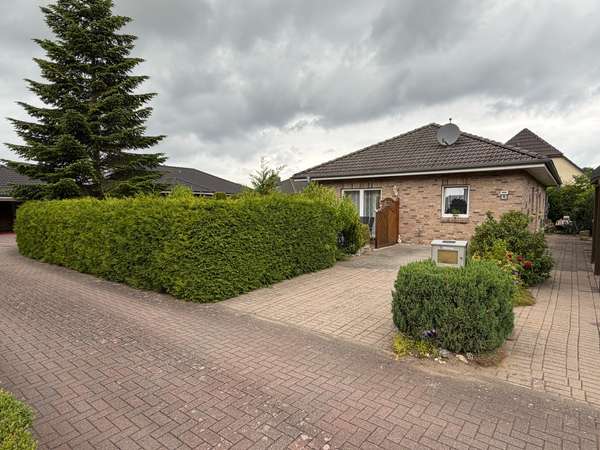 Gepflegter Bungalow mit Carport in 23829 Kükels. - Hauptbild