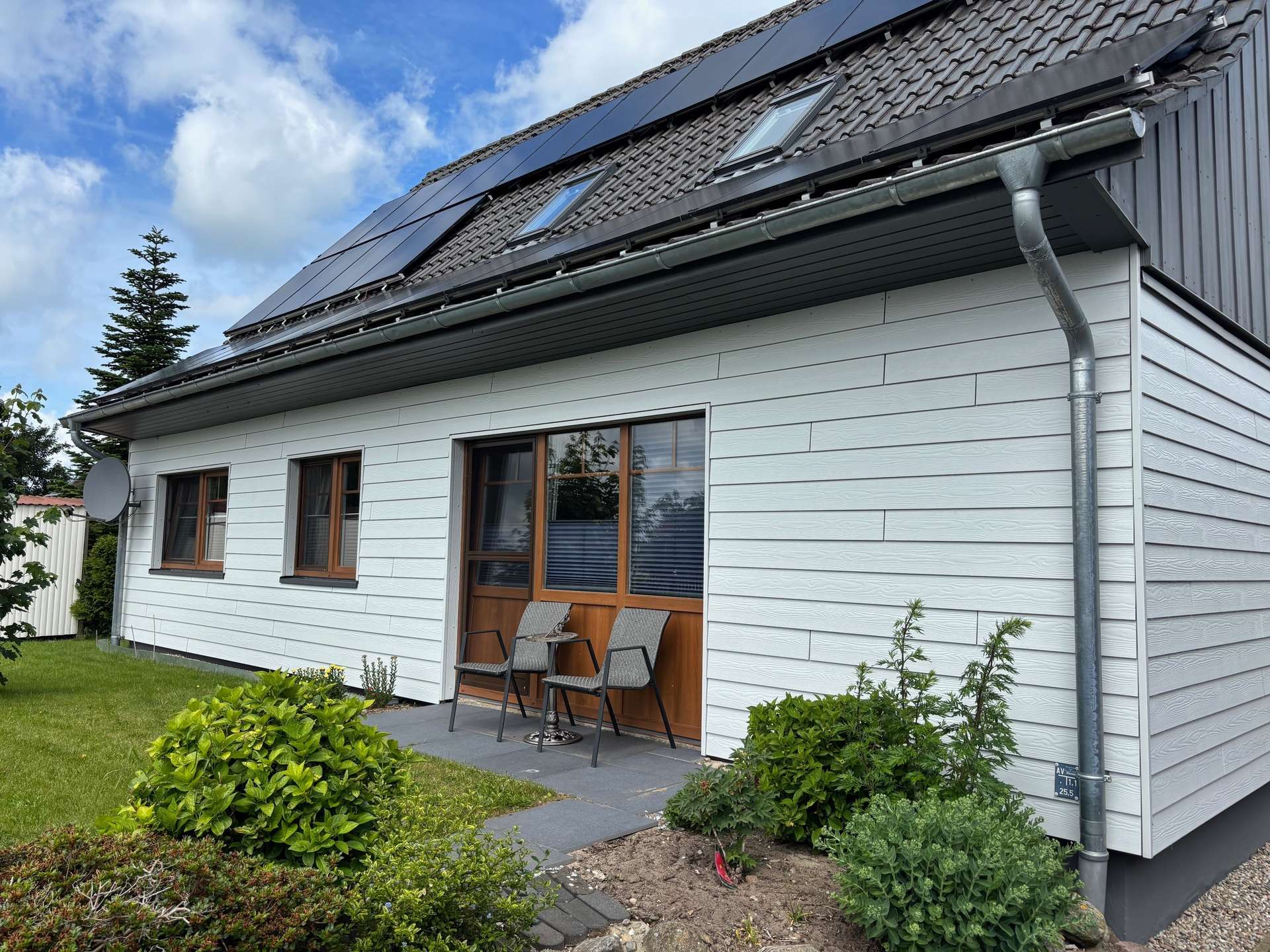 Bild von Top gepflegt, Einfamilienhaus mit viel Grün in 24969 Lindewitt OT Linnau.