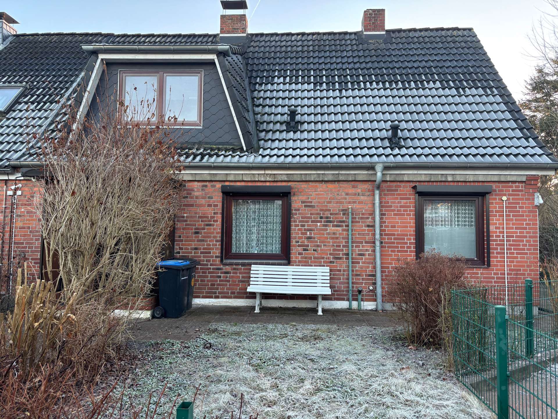 Bild von Familiengerechte Doppelhaushälfte in ruhiger Lage von 24111 Kiel.