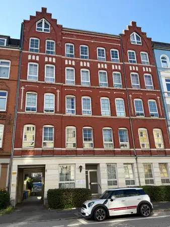 Gepflegte 3-Zimmer-Erdgeschosswohnung in zentraler Lage von 24118 Kiel - Hauptbild