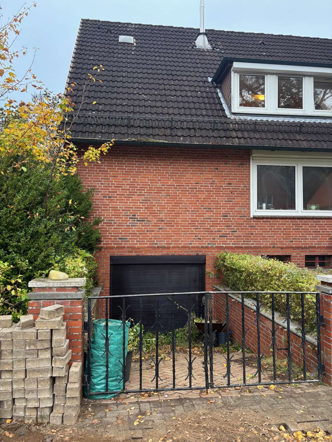 Bild von Preisbewusstes Einfamilienhaus mit möglicher ELW in 24146 Kiel.