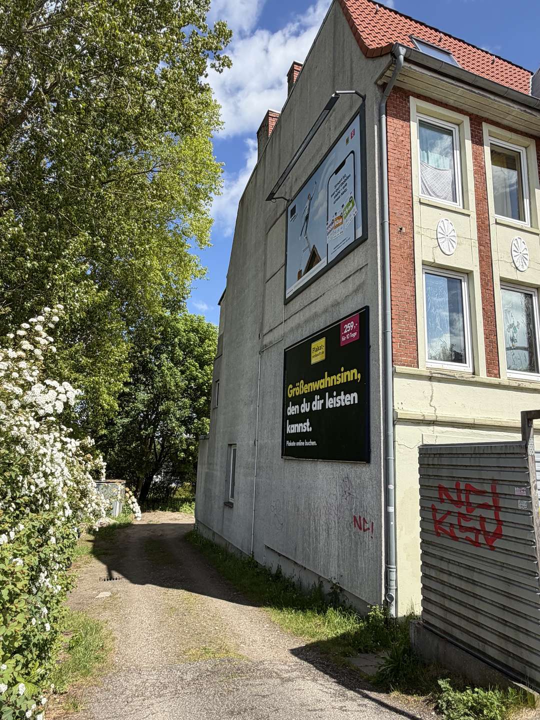 Bild von Preisbewusstes Mehrfamilienhaus, Miteigentum 4 Wohnungen in 24147 Kiel.